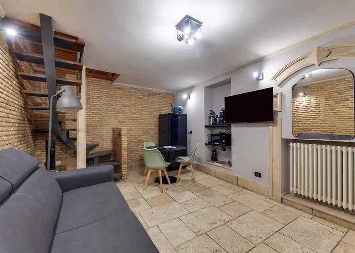 Oliviero - Piazza Navona Apartment